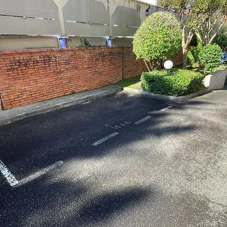 Petit Charme - Balcon - Parking - Fibre Apartment